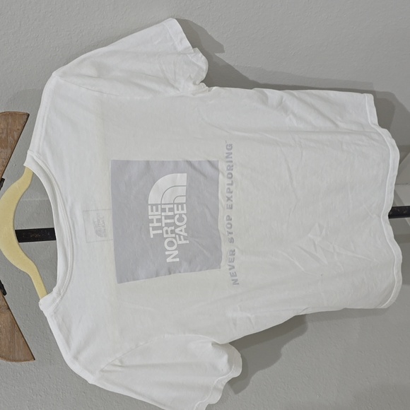 The North Face Classic White Tee With Silver Logo T-Shirt Womens Medium - Picture 7 of 11
